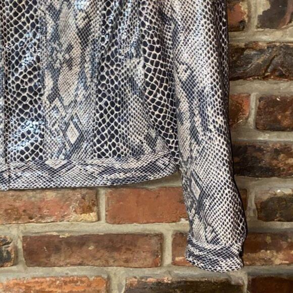 Amanda Smith Faux Snakeskin Button Down Motorocycle Jacket Women's Size 10 - Picture 4 of 8